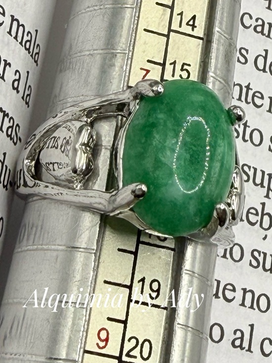 Alquimia Jewelry - Green jade silver Victorian ring/wealth and good luck healing crystal